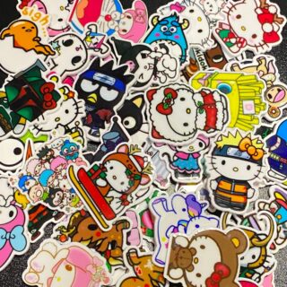 RANDOM 25 Hello Kitty Resin Pieces