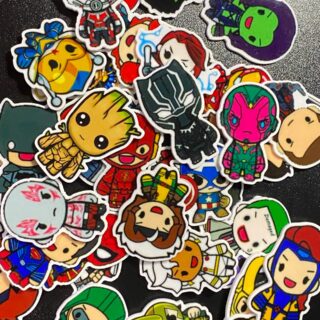 RANDOM 25 Heros Resin Pieces
