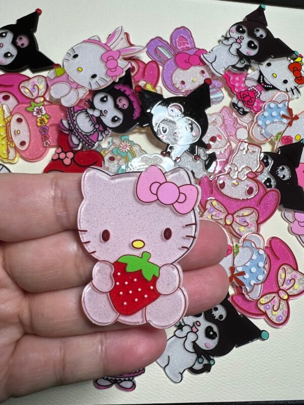 RANDOM Glitter Hello Kitty Inspired Resin Pieces - Image 2