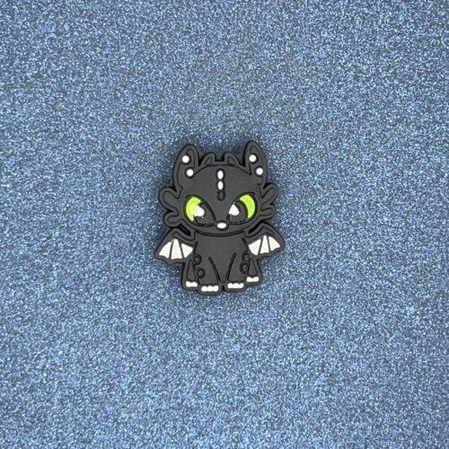 How to Train Your Dragon Croc Charm 2pc Set - Image 3